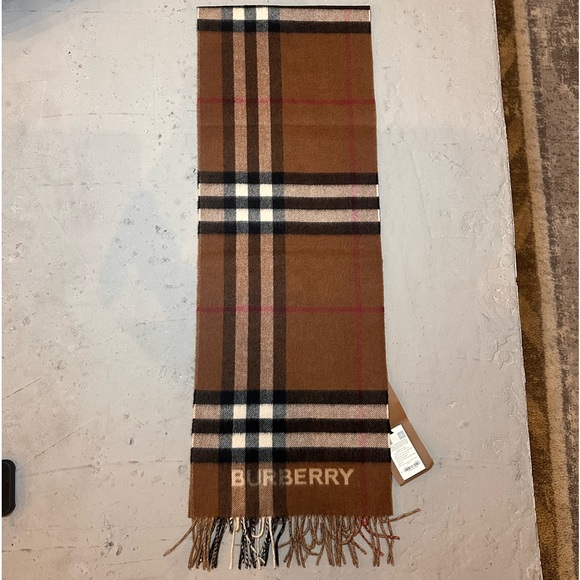 Burberry Cashmere scarf with a double-sided Colors Archive Beige And Birch Brown - Picture 3 of 9